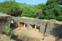 Khambhalida Höhlen 