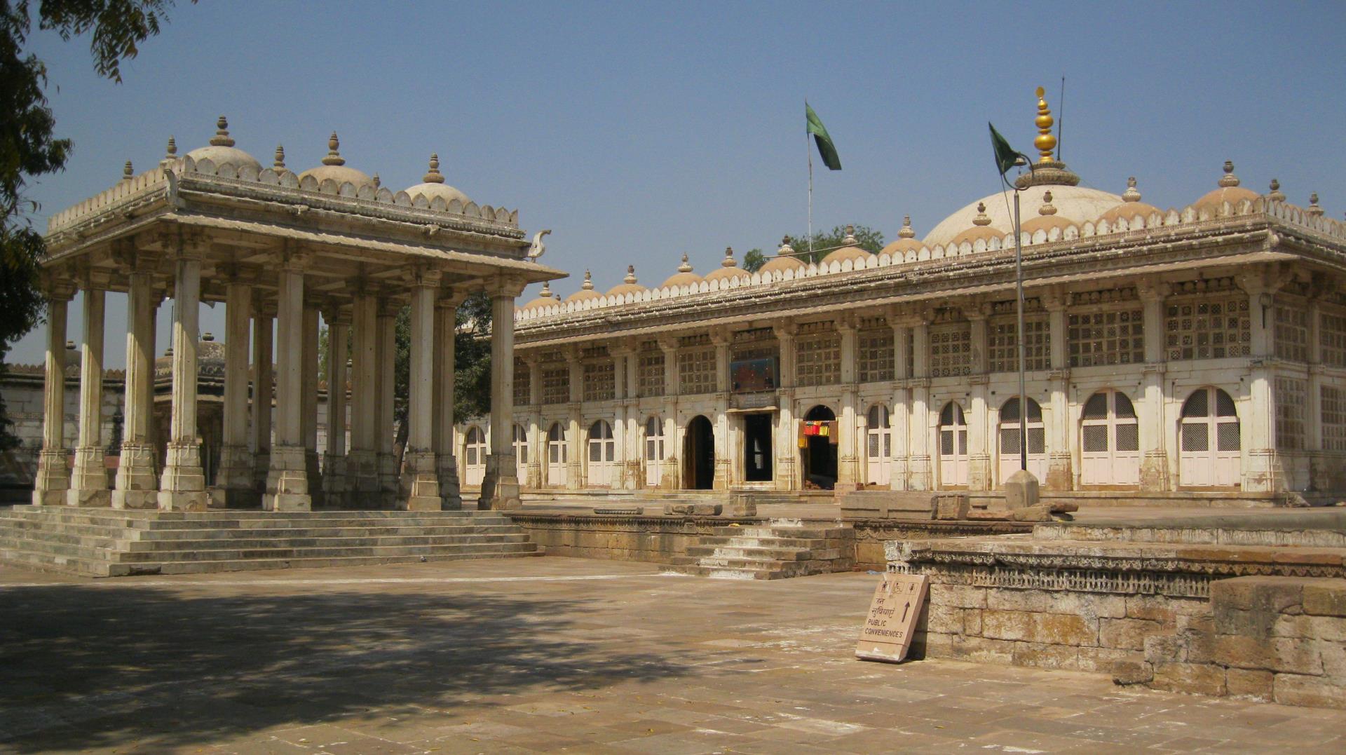 Sarkhej Roza