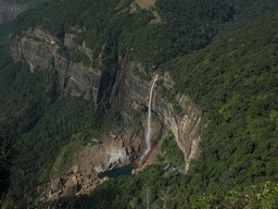 Nohkalikai falls