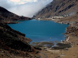 Tsomgo Lake 