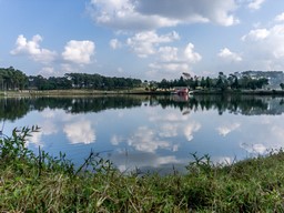 Thadlaskein Lake