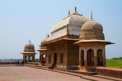 पठार मस्जिद 