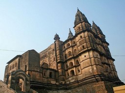 Chaturbhuj Temple