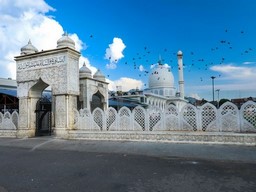 La mosquée d'Hazratbal 
