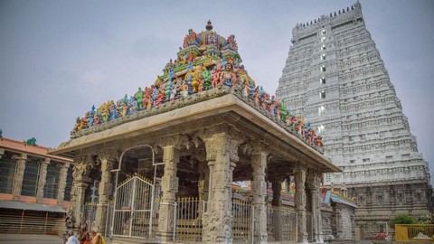 阿乳那查乐斯瓦然寺(Arunachaleswarar Temple)